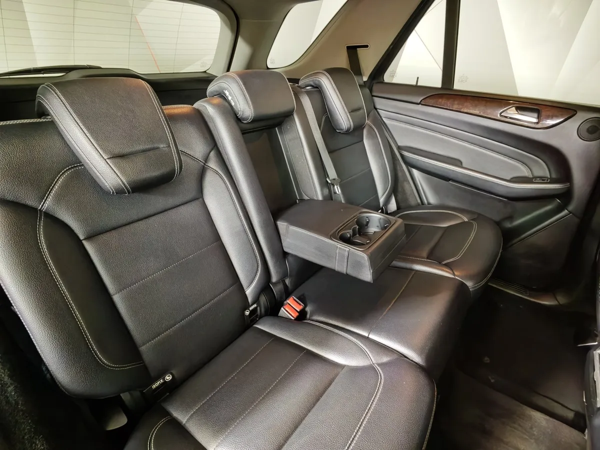 Mercedes-Benz M-Класс ML 350 BlueEfficiency 7G-Tronic Plus 4Matic (306 л.с.) Серый в АВИЛОН. Слайд №17