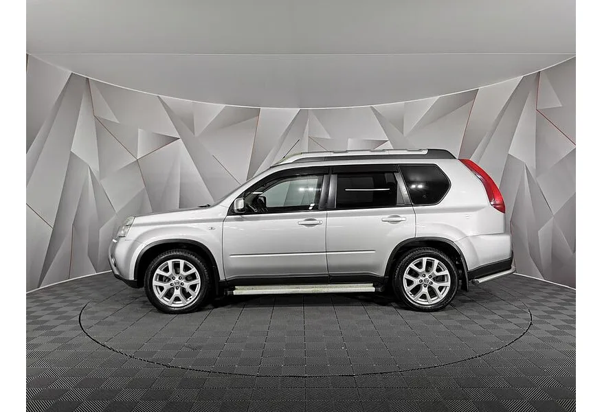 Nissan X-Trail 2.0 CVT AWD (141 л.с.) Серебристый в АВИЛОН. Слайд №5