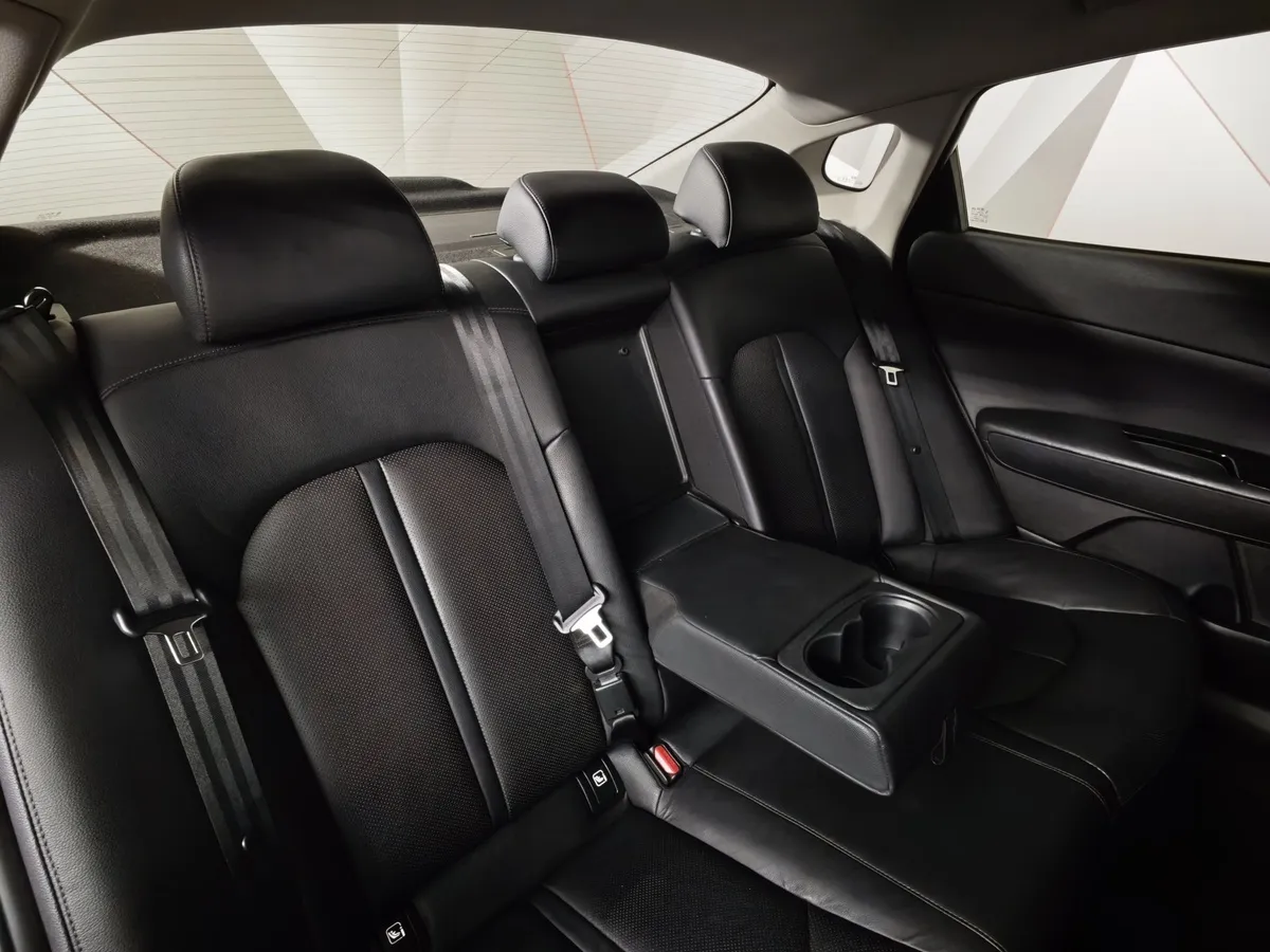 Kia Optima 2.0 AT (150 л.с.) Белый в АВИЛОН. Слайд №16