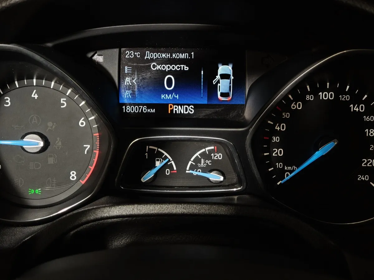 Ford Focus 1.5 EcoBoost AT (150 л.с.) Titanium Черный в АВИЛОН. Слайд №18