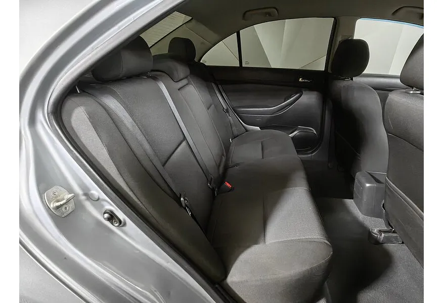 АВИЛОН - Toyota Avensis 1.8 MT (129 л.с.) Серебристый - slide 11