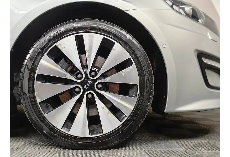 Kia Optima 2.4 MPI AT (180 л.с.) Premium Серебристый в АВИЛОН. Слайд №9