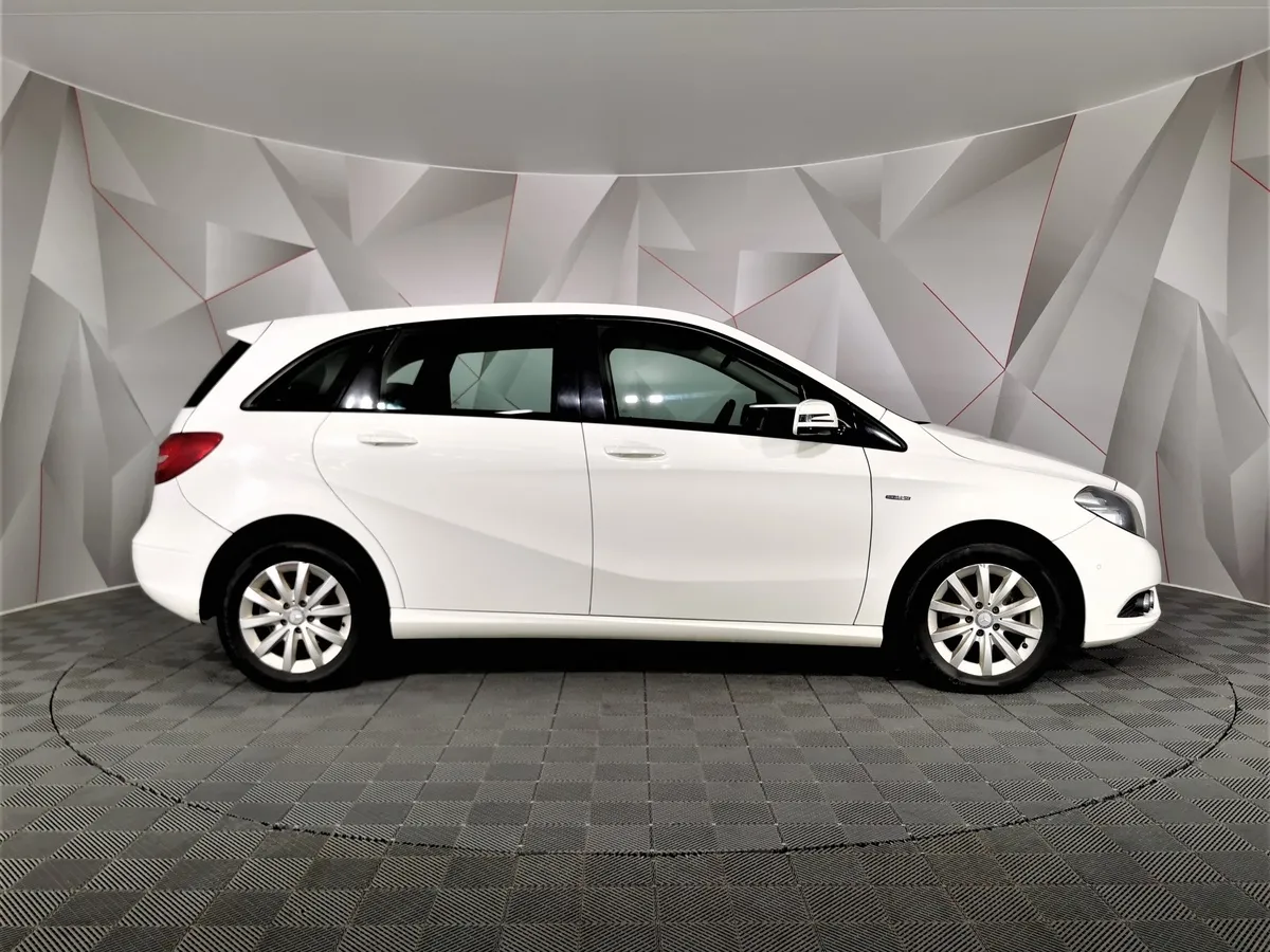 Mercedes-Benz B-Класс B 200 BlueEfficiency 7G-DCT (156 л.с.) Белый в АВИЛОН. Слайд №6
