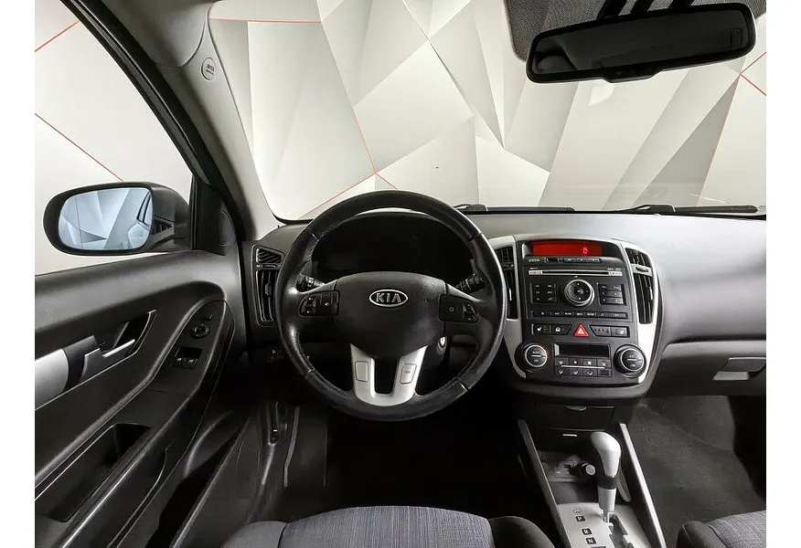 Kia Ceed 1.6 AT (122 л.с.) Серебристый в АВИЛОН. Слайд №19