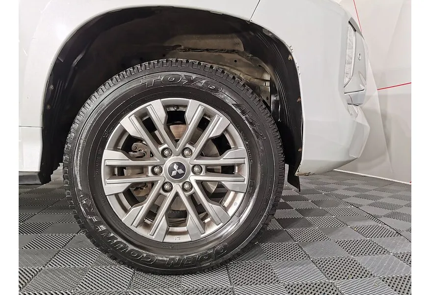 АВИЛОН - Mitsubishi Pajero Sport 3.0 AT AWD (209 л.с.) Ultimate Белый - slide 17