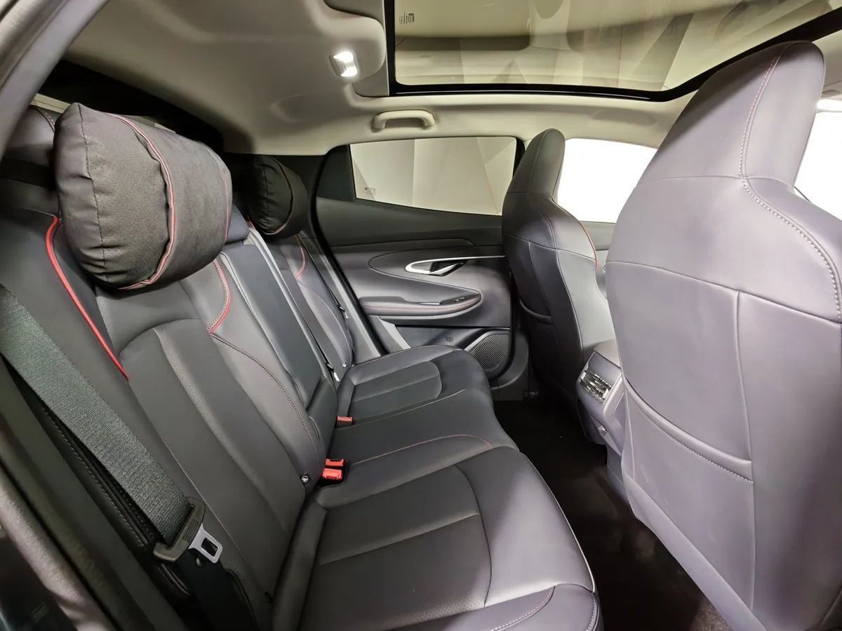 Changan UNI-T 1.5T 7DCT (167 л.с.) Tech Серый в АВИЛОН. Слайд №16