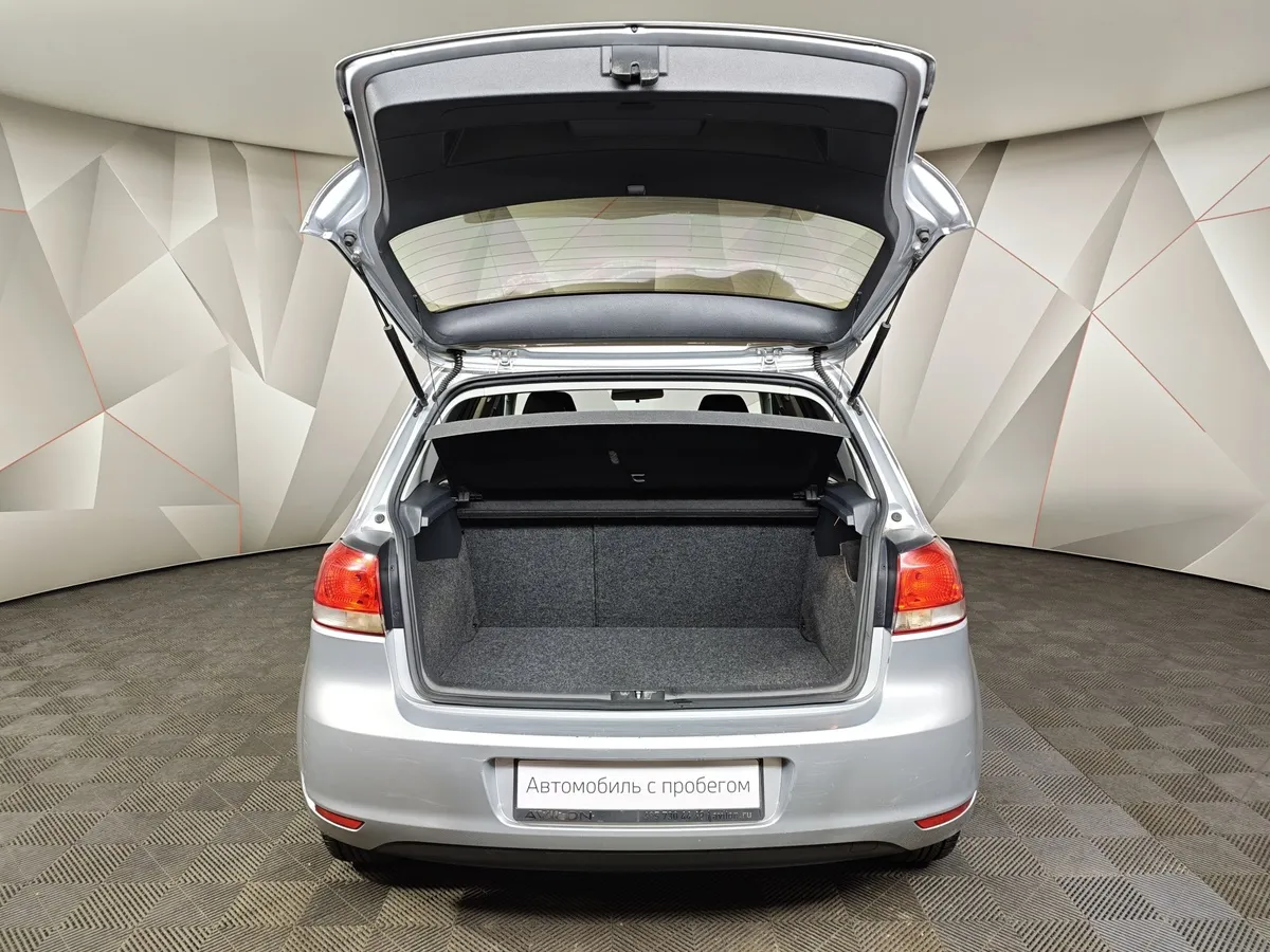 Volkswagen Golf 1.6 DSG (102 л.с.) Trendline Серебристый в АВИЛОН. Слайд №11