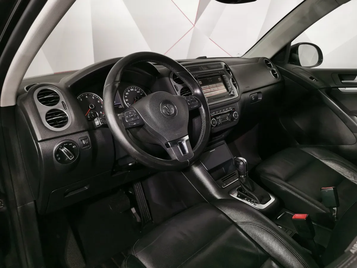 Volkswagen Tiguan 2.0 TSI 4Motion AT (200 л.с.) Sport & Style Черный в АВИЛОН. Слайд №18
