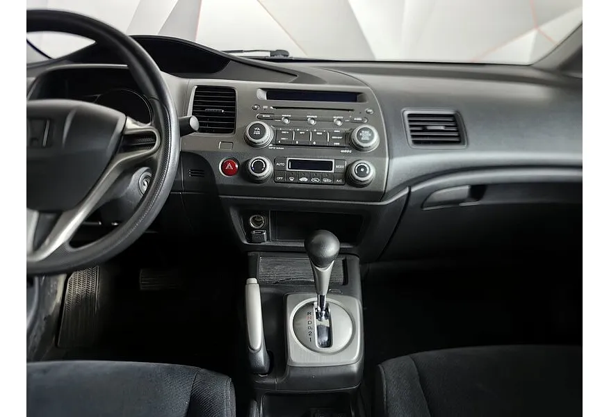 Honda Civic 1.8 I-SHIFT (140 л.с.) Красный в АВИЛОН. Слайд №13 Honda Civic 1.8 I-SHIFT (140 л.с.) Красный в АВИЛОН. Слайд №13