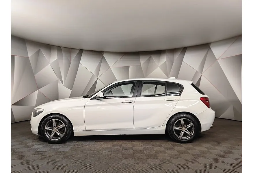 BMW 1 серия 116i AT (136 л.с.) Белый в АВИЛОН. Слайд №5