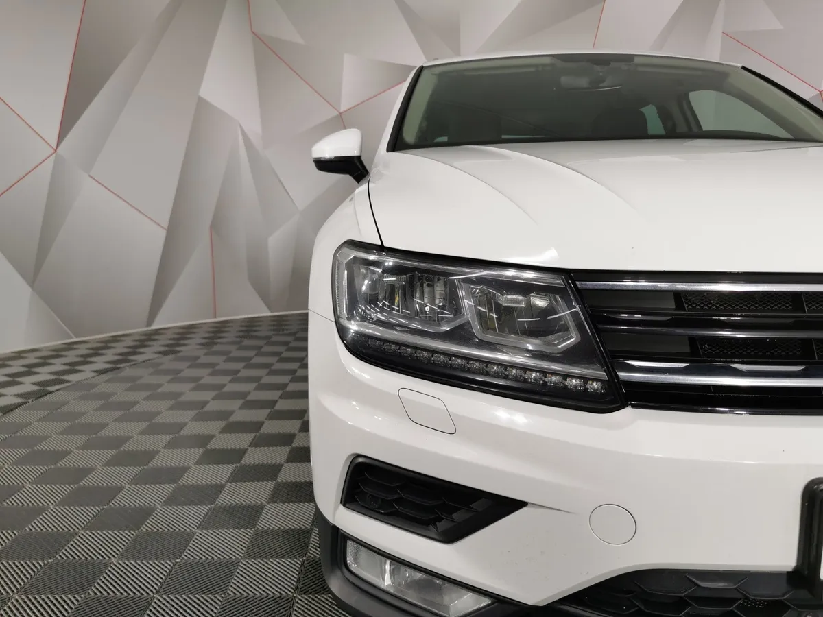 Volkswagen Tiguan 1.4 TSI BlueMotion DSG (150 л.с.) Avenue Белый в АВИЛОН. Слайд №10