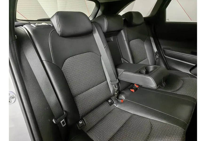 Kia Ceed 1.6 MPI AT (128 л.с.) Prestige Серебристый в АВИЛОН. Слайд №17