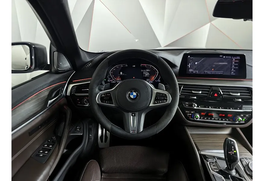 BMW 5 серия 530d xDrive Steptronic (249 л.с.) M Sport Pro Черный в АВИЛОН. Слайд №15