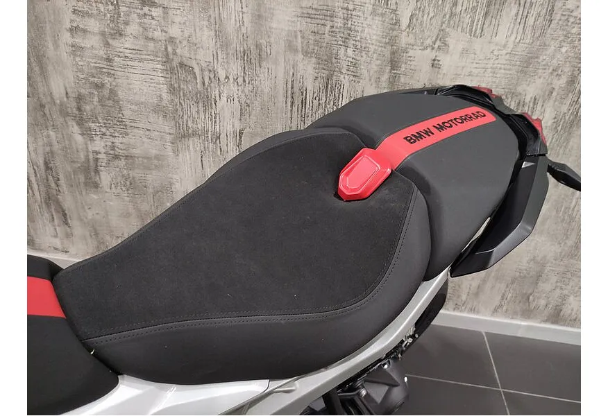 BMW Motorrad R 1300 RS 1300 см³ (145 л.с.) (145) 1300 Синий в АВИЛОН. Слайд №7