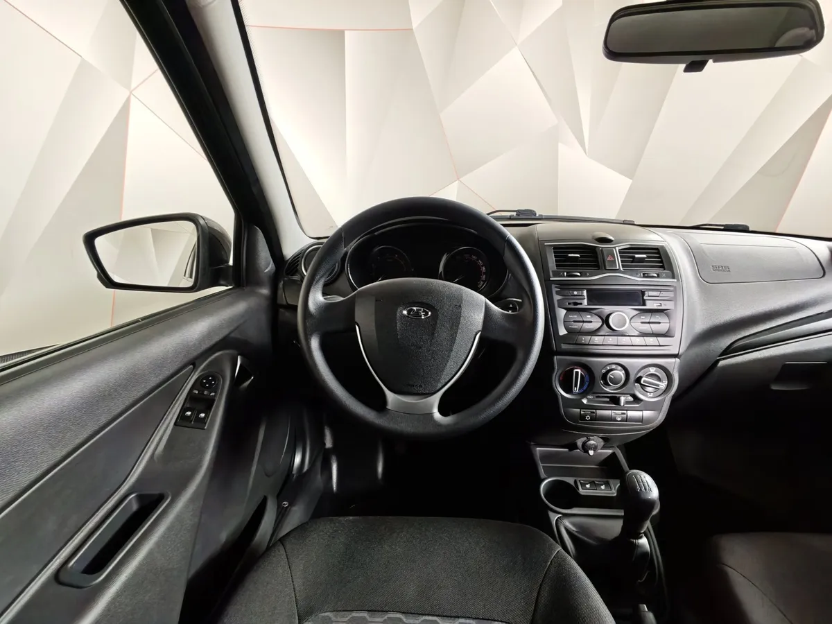 ВАЗ (Lada) Granta 1.6 MT 16кл (106 л.с.) Черный в АВИЛОН. Слайд №20