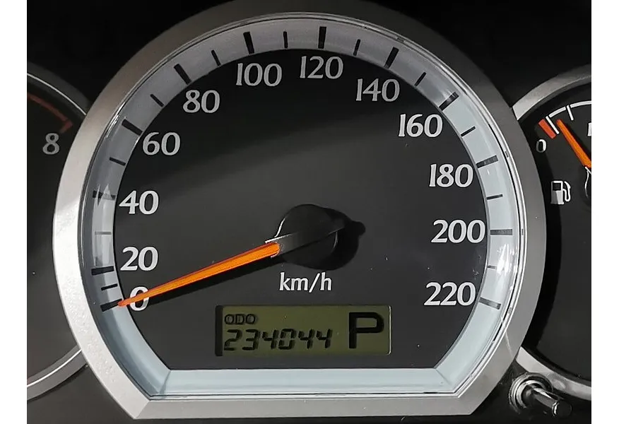 Chevrolet Lacetti 1.6 MT (109 л.с.) Platinum Желтый в АВИЛОН. Слайд №18