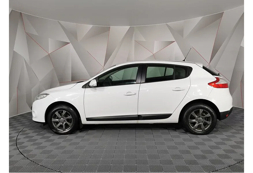 АВИЛОН - Renault Megane 1.6 MT (106 л.с.) Белый - slide 1