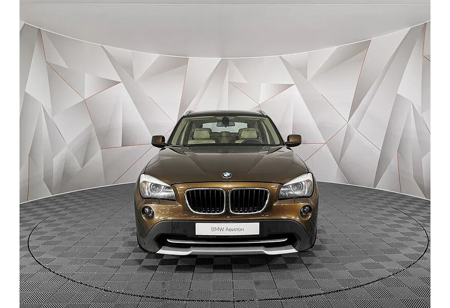 LIVE. Слайд №4