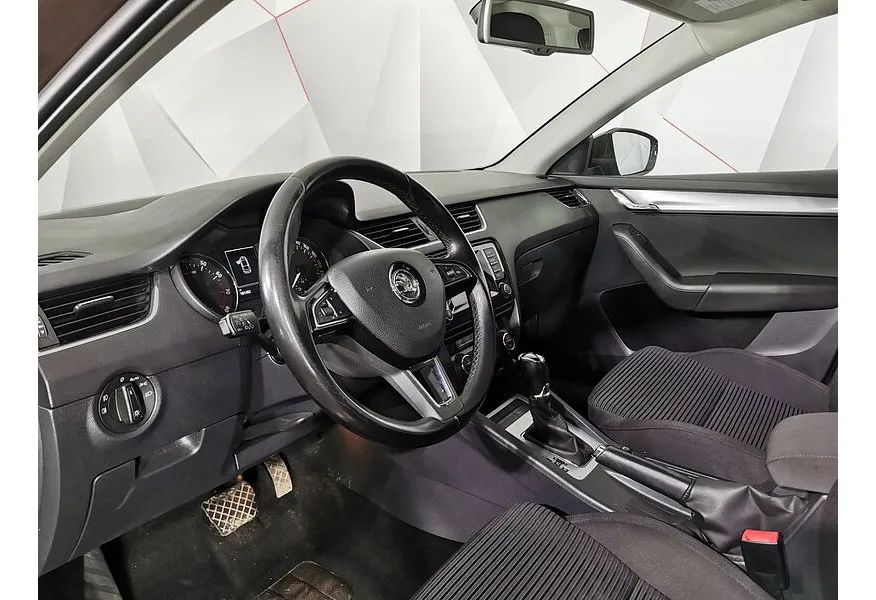 Skoda Octavia 1.8 TSI DSG (180 л.с.) Коричневый в АВИЛОН. Слайд №19