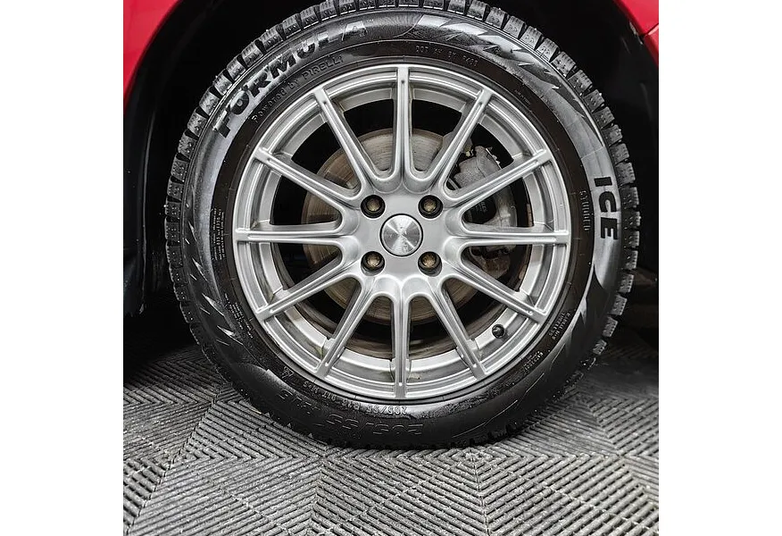 Peugeot 308 1.6 AT (120 л.с.) Красный в АВИЛОН. Слайд №9