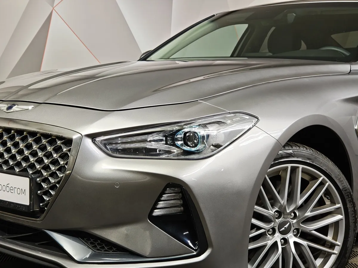 Genesis G70 2.0 T AT AWD (197 л.с.) Business Серебристый в АВИЛОН. Слайд №10