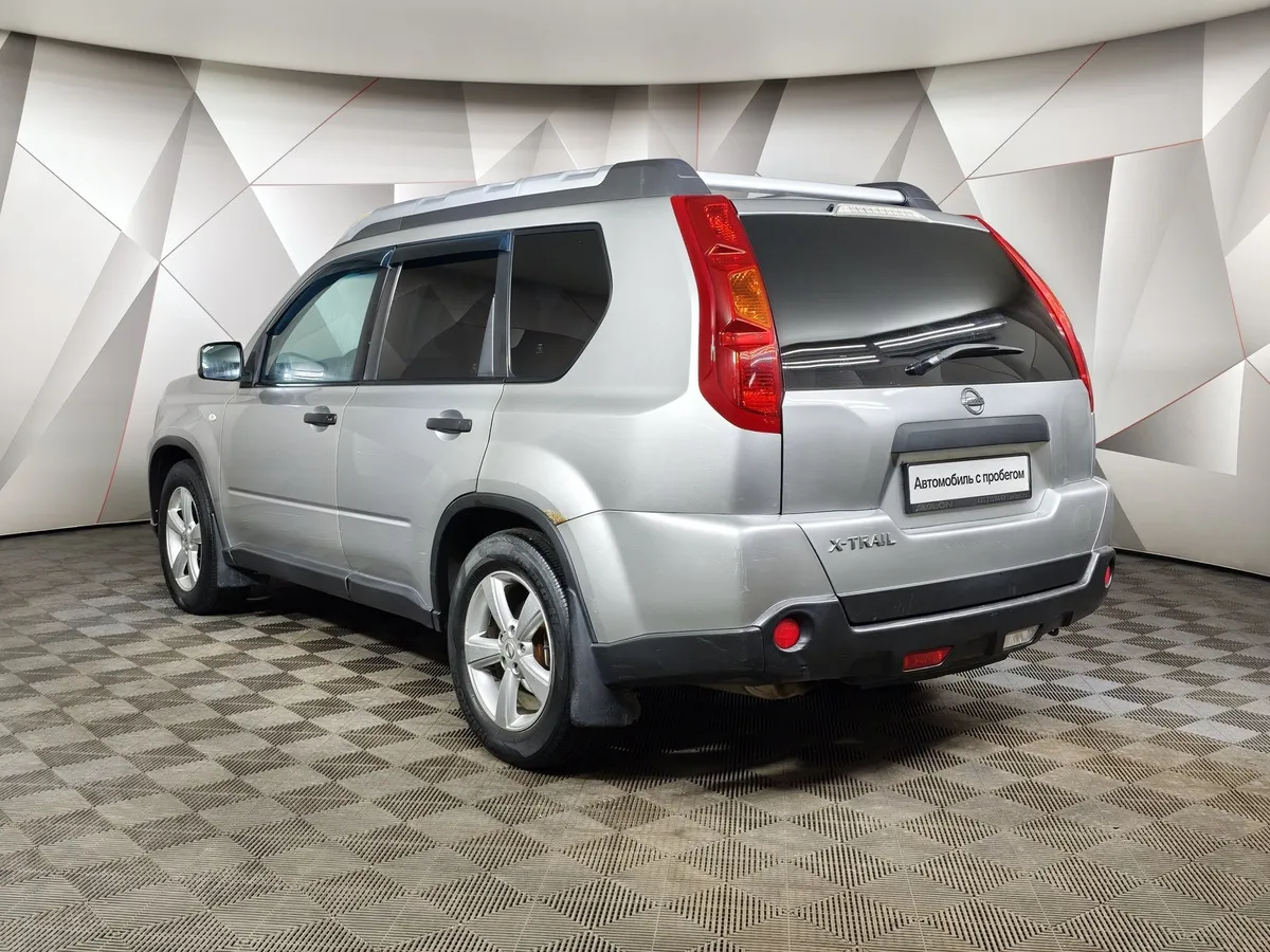Nissan X-Trail 2.0 CVT AWD (141 л.с.) Серебристый в АВИЛОН. Слайд №3