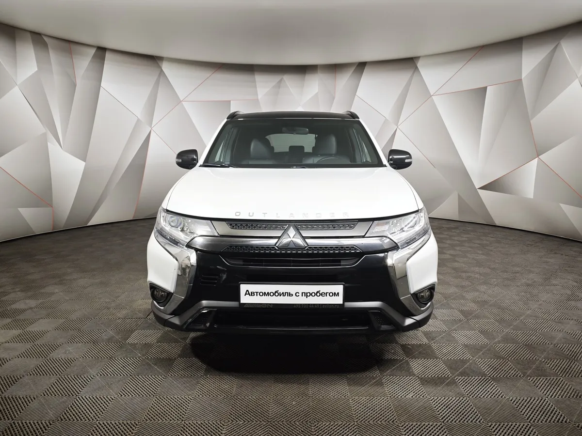 Mitsubishi Outlander 2.0 CVT 4WD (146 л.с.) Белый в АВИЛОН. Слайд №7