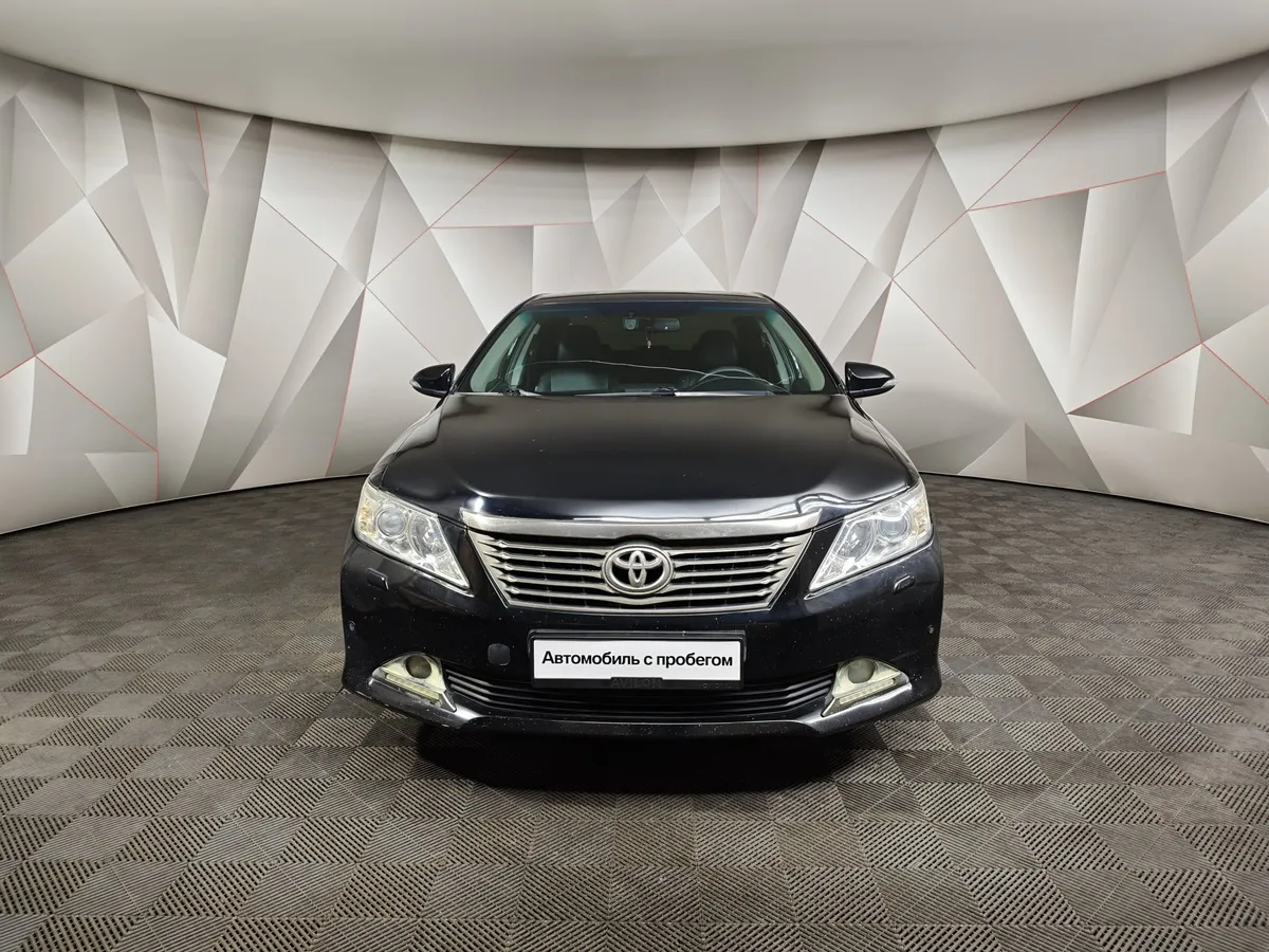 Toyota Camry 2.5 AT (181 л.с.) Стандарт Черный в АВИЛОН. Слайд №7