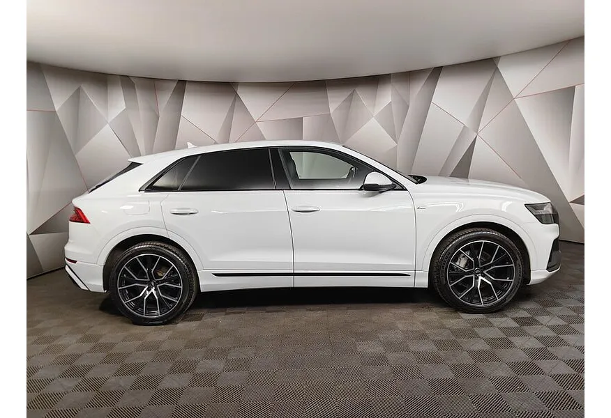 Audi Q8 45 TDI Tiptronic quattro (249 л.с.) Белый в АВИЛОН. Слайд №6