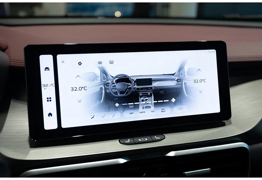 Belgee X50 1.5T 7DCT 2WD (150 л.с.) Prestige Серебристый в АВИЛОН. Слайд №18