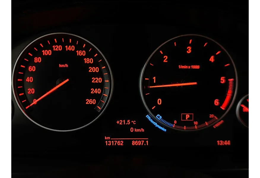 BMW X5 xDrive25d Steptronic (218 л.с.) Серый в АВИЛОН. Слайд №13