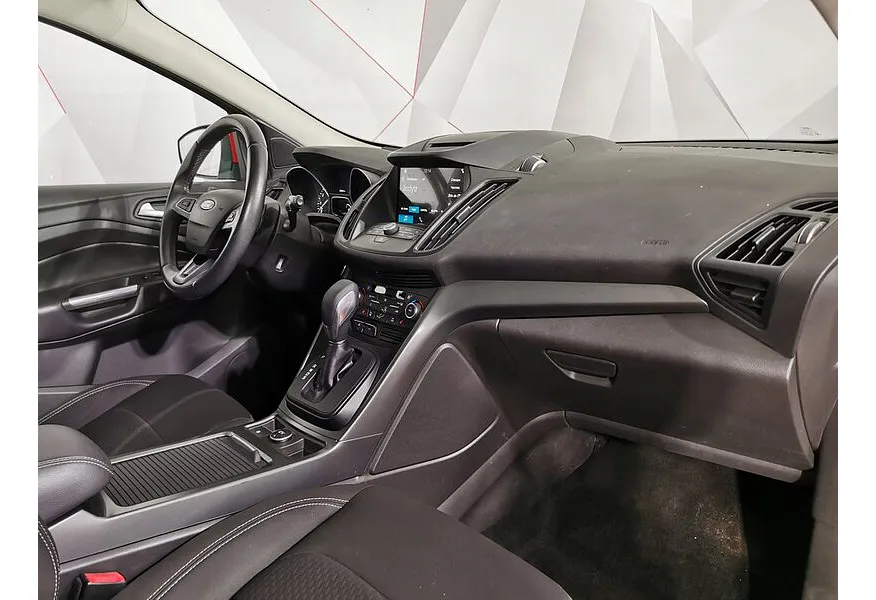 Ford Kuga 2.5 AT (150 л.с.) Красный в АВИЛОН. Слайд №13