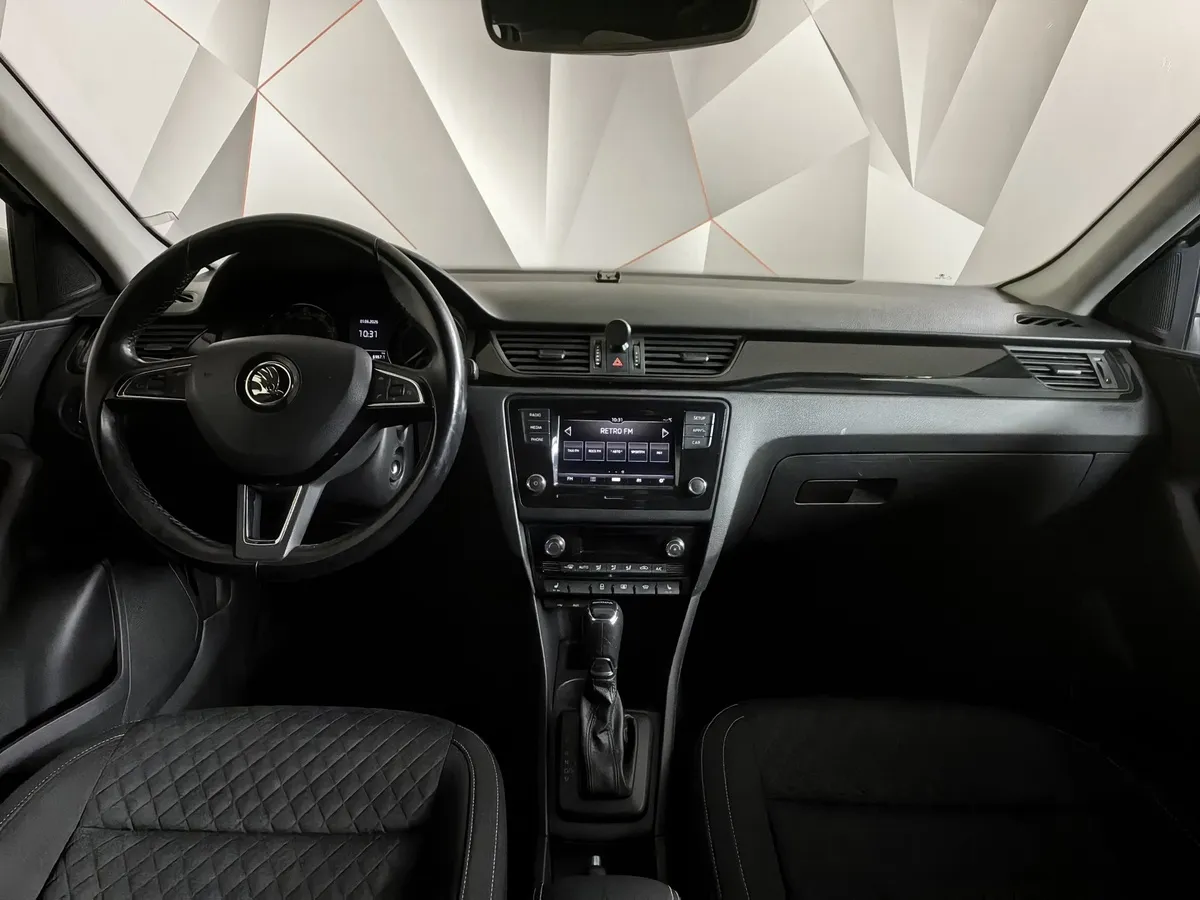 Skoda Rapid 1.6 AT (110 л.с.) Белый в АВИЛОН. Слайд №14
