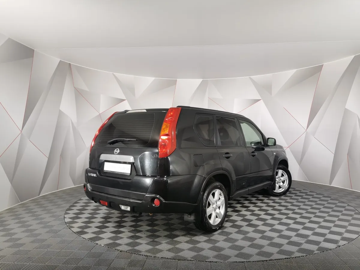 Nissan X-Trail 2.0 CVT AWD (141 л.с.) Черный в АВИЛОН. Слайд №2