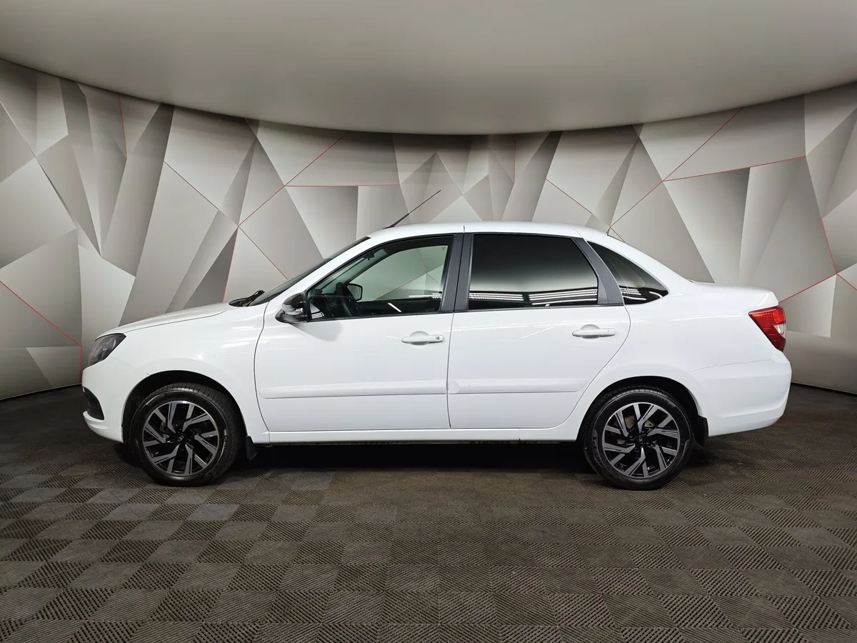 ВАЗ (Lada) Granta 1.6 MT 8кл (87 л.с.) Белый в АВИЛОН. Слайд №5