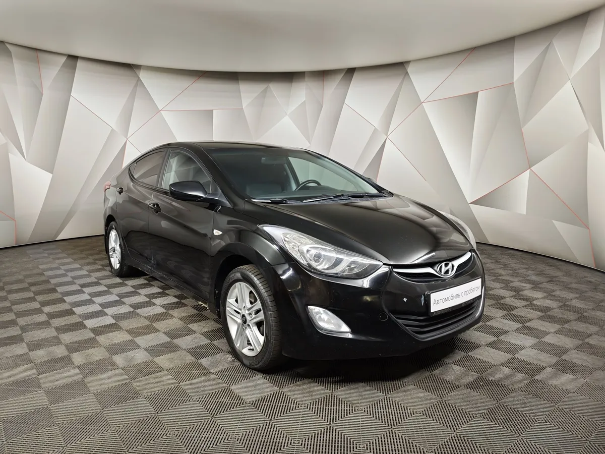 Hyundai Elantra 1.6 MT (132 л.с.) Comfort Черный в АВИЛОН. Слайд №3