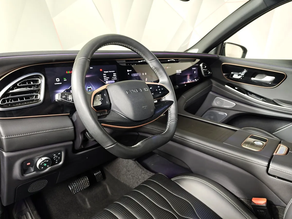 EXEED VX 2.0 AT AWD (249 л.с.) 7 мест President Зеленый в АВИЛОН. Слайд №19