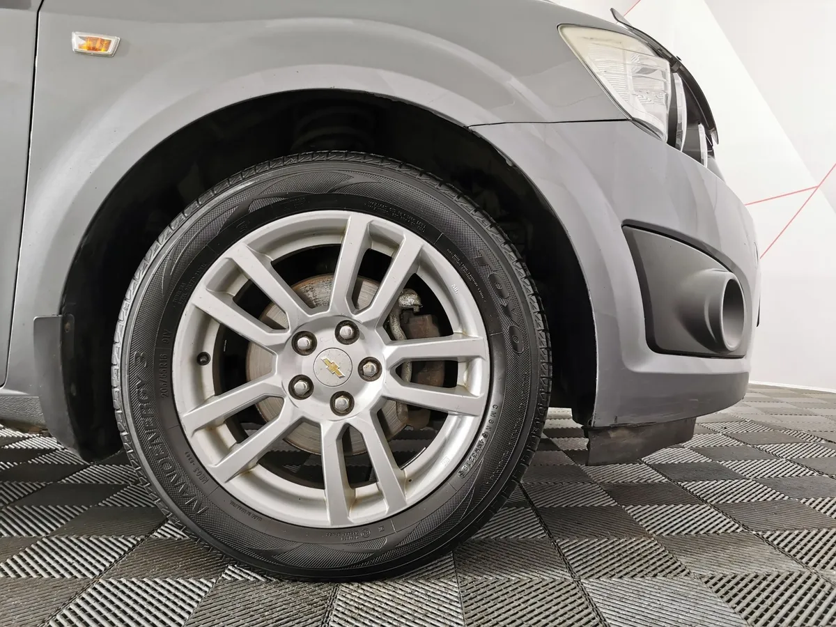 Chevrolet Aveo 1.6 AT (115 л.с.) Серый в АВИЛОН. Слайд №9