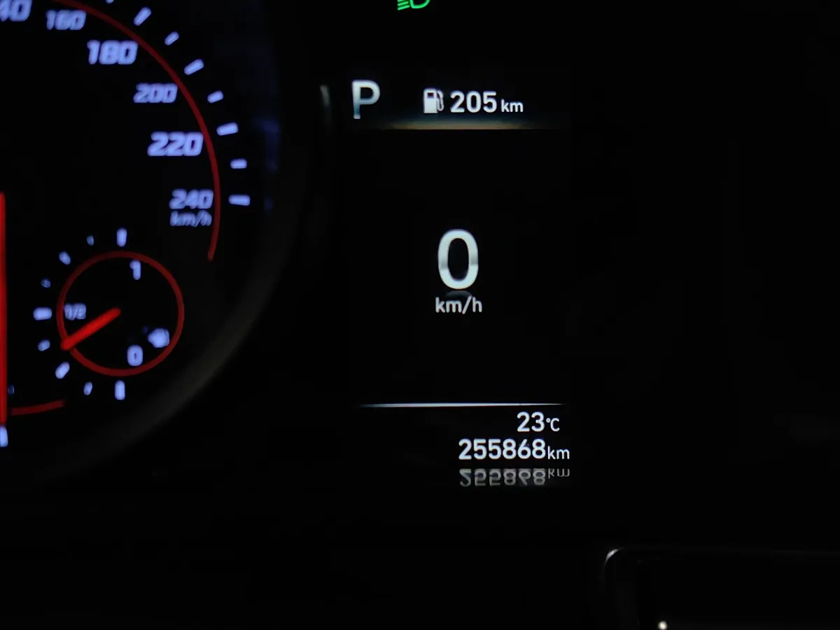 Hyundai Elantra 1.6 AT (128 л.с.) Comfort Серый в АВИЛОН. Слайд №18