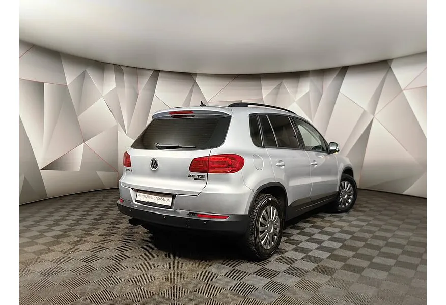 Volkswagen Tiguan 2.0 TSI 4Motion AT (170 л.с.) Track & Field Серебристый в АВИЛОН. Слайд №2