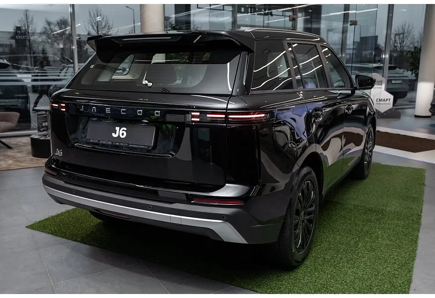 JAECOO J6 1.5T DCT 2WD (147 л.с.) Престиж Черный в АВИЛОН. Слайд №8