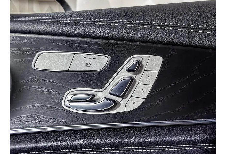 Mercedes-Benz E-Класс E 400 4MATIC 9G-TRONIC (333 л.с.) Черный в АВИЛОН. Слайд №22