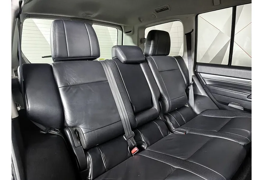 АВИЛОН - Mitsubishi Pajero 3.2 DI-D AT AWD (200 л.с.) Черный - slide 8