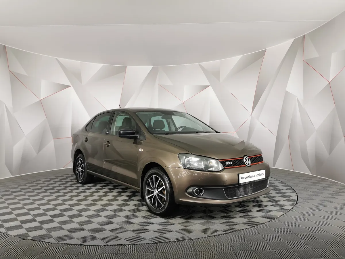 Volkswagen Polo 1.6 MPI AT (110 л.с.) Highline Коричневый в АВИЛОН. Слайд №3