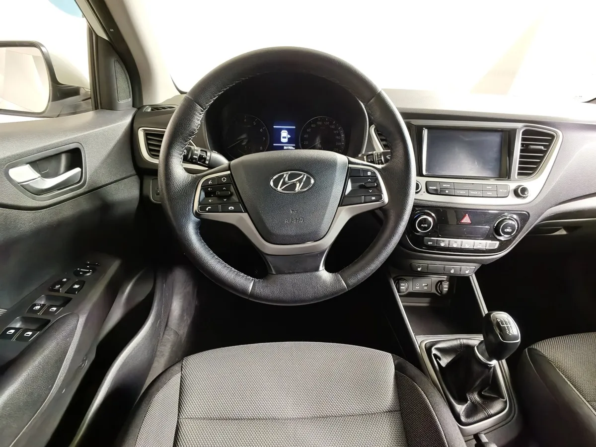 Hyundai Solaris 1.6 MT (123 л.с.) Elegance Белый в АВИЛОН. Слайд №20