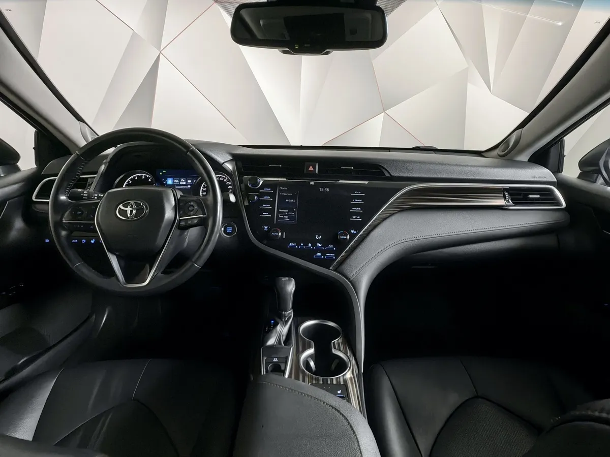 Toyota Camry 3.5 AT (249 л.с.) Черный в АВИЛОН. Слайд №14