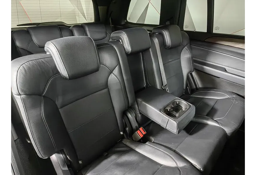 Mercedes-Benz GLS 350 d 4MATIC 9G-TRONIC (249 л.с.) Особая серия Серебристый в АВИЛОН. Слайд №17