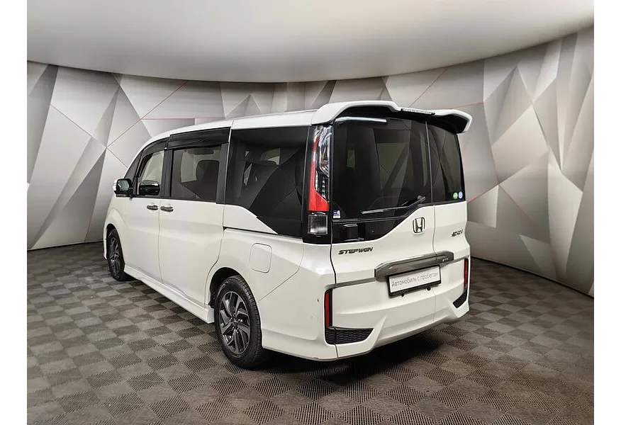 Honda Stepwgn 1.5 CVT 4WD (150 л.с.) Белый в АВИЛОН. Слайд №4