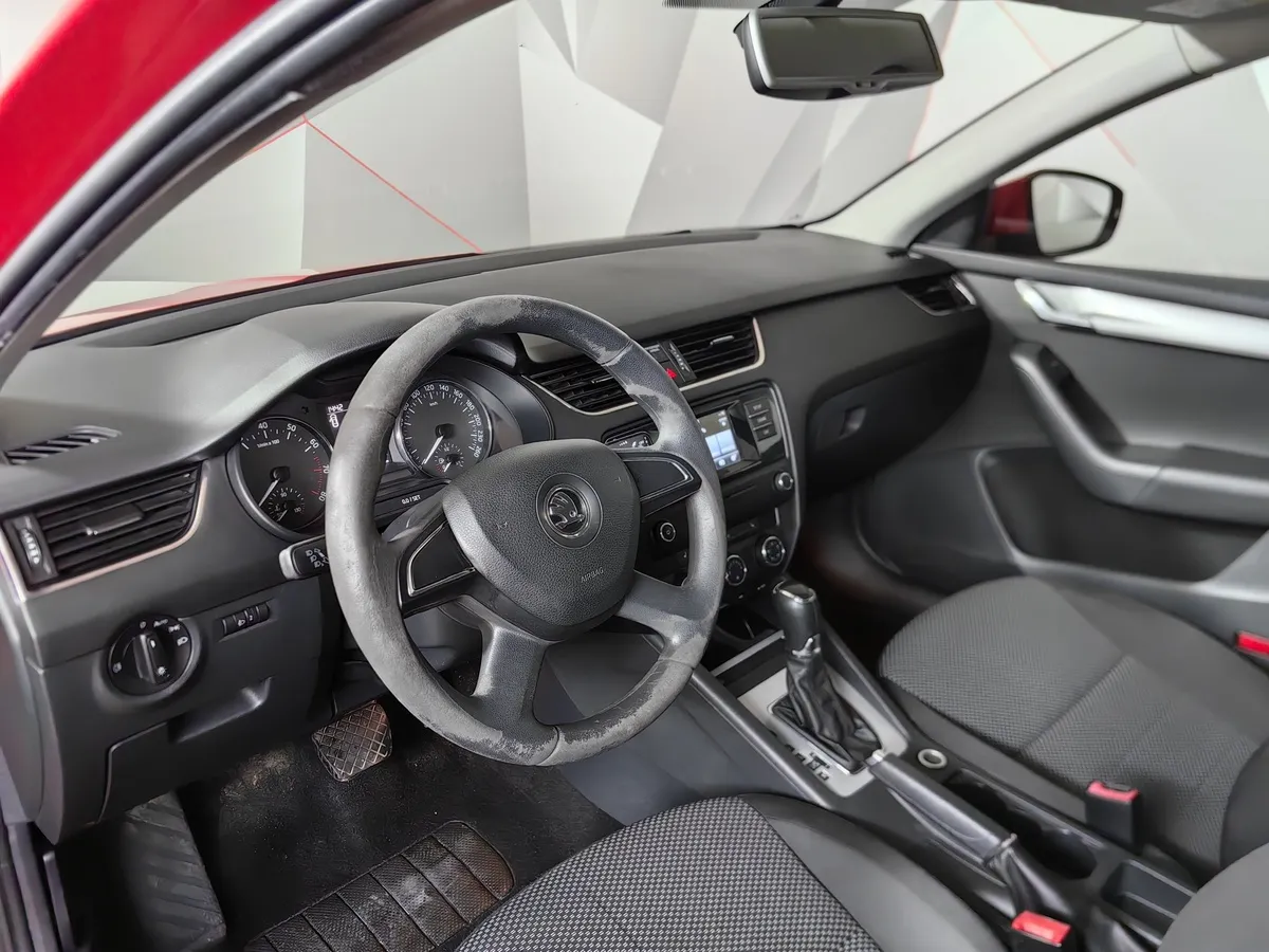 Skoda Octavia 1.6 MPI AT (110 л.с.) Красный в АВИЛОН. Слайд №18