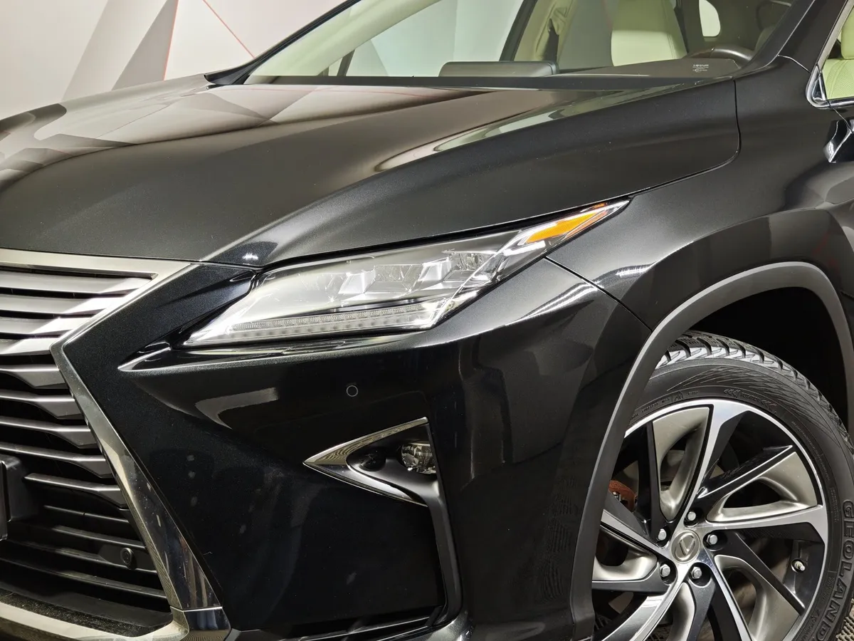 Lexus RX 200t AT AWD (238 л.с.) Luxury Черный в АВИЛОН. Слайд №10